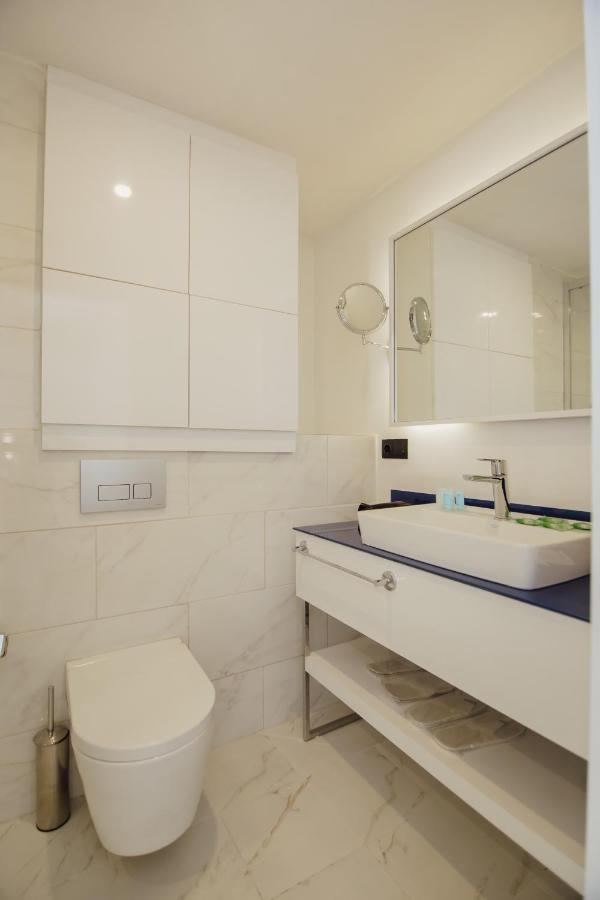 Orbi City A-C Batumi Exterior photo